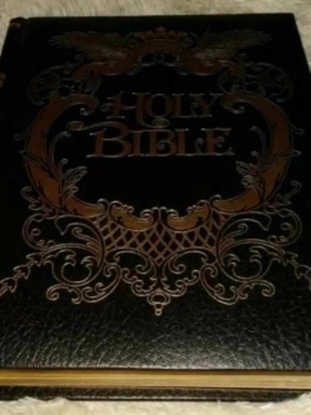 Holy Bible Holman KJV Hardback 1970 Family Bible Large Print
